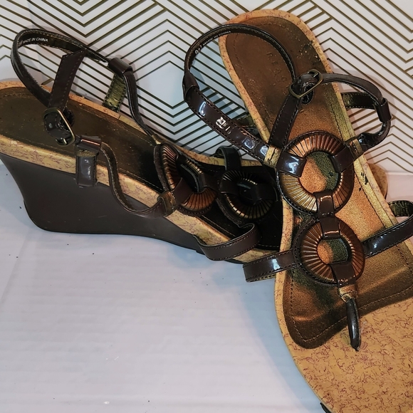 Kenneth Cole Cork wedges - Picture 2 of 4